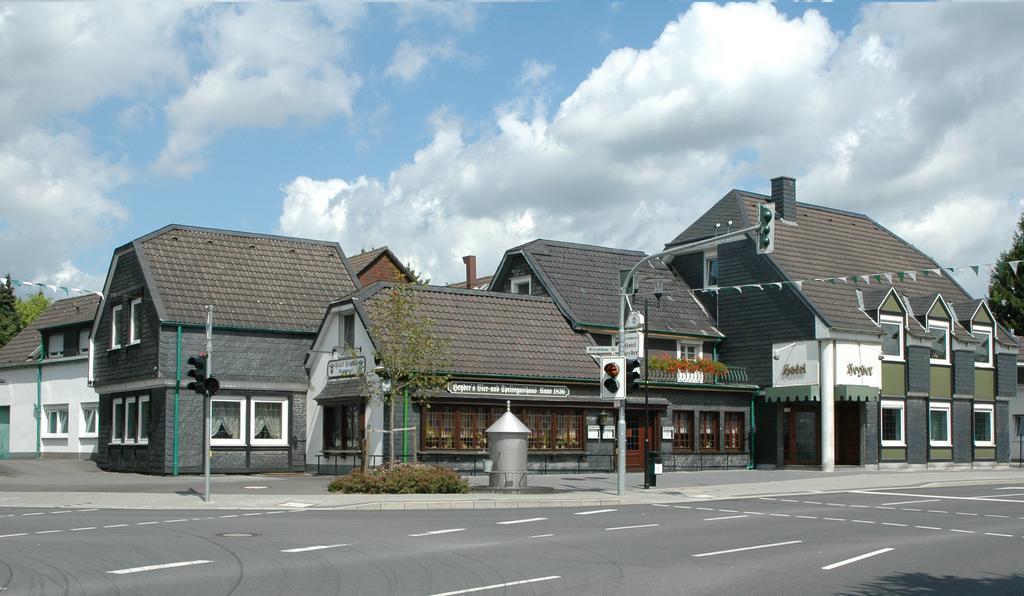 Hotel Heyder Burscheid Esterno foto