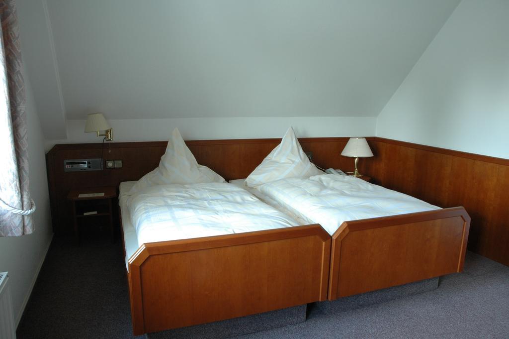 Hotel Heyder Burscheid Esterno foto